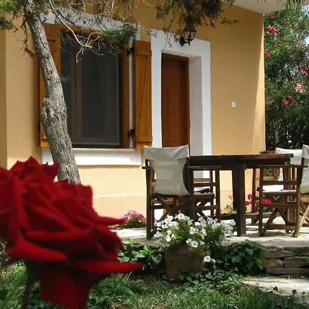 Aparthotel Lysistrata Potos