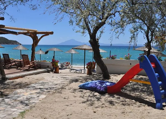 Lysistrata Aparthotel Potos